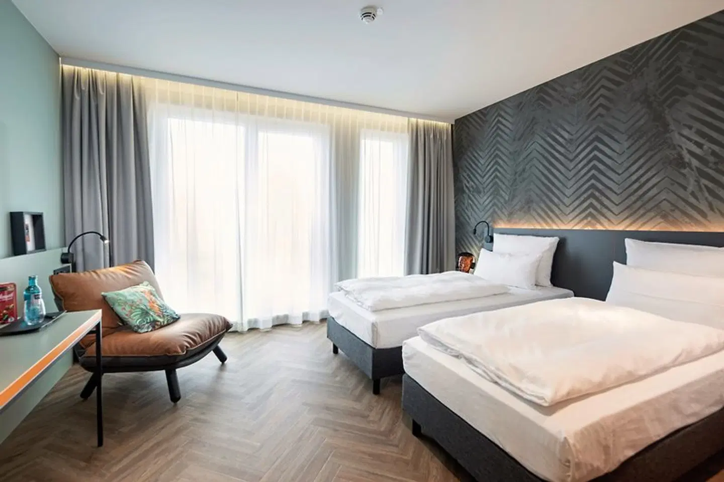 LOGINN Hotel Berlin Airport ROOM_EXAMPLE