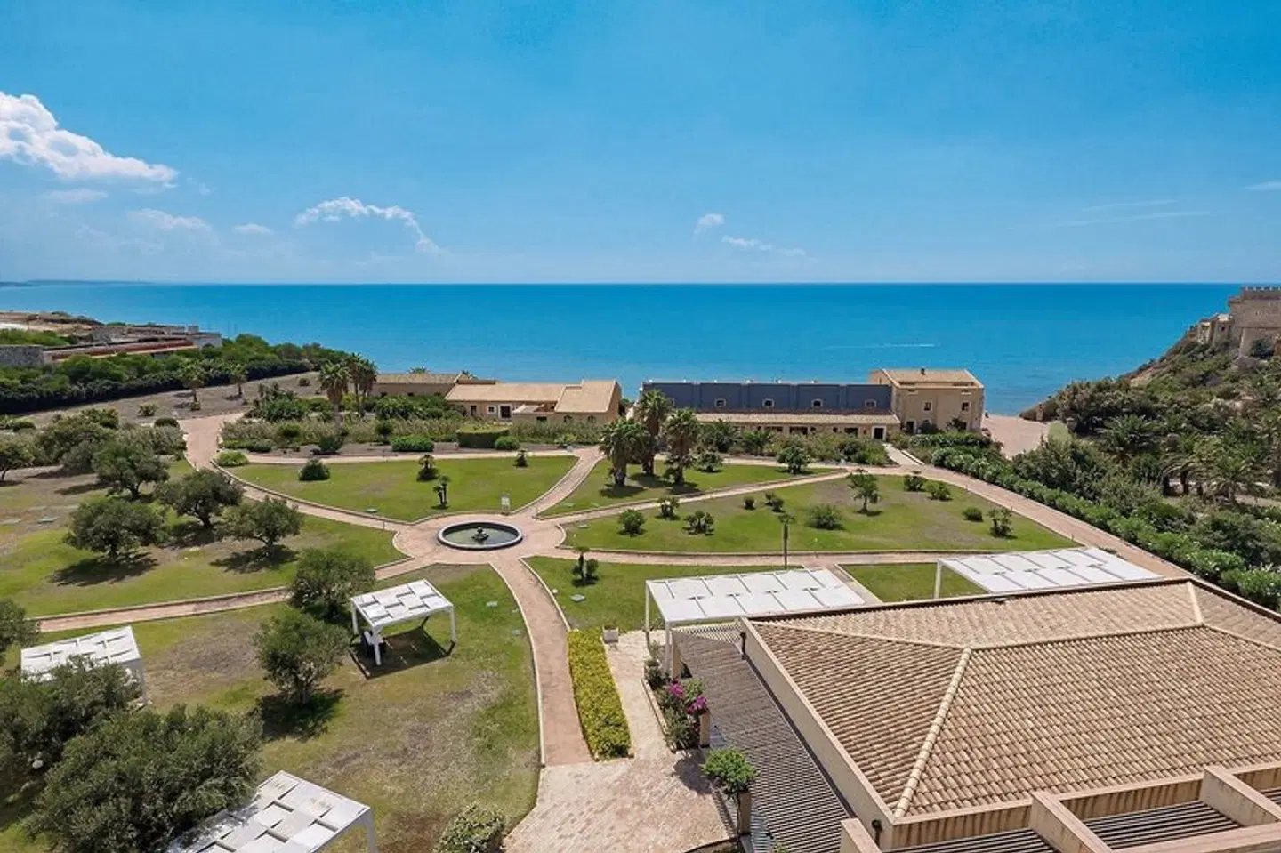 Falconara Greenblu Resort Garten