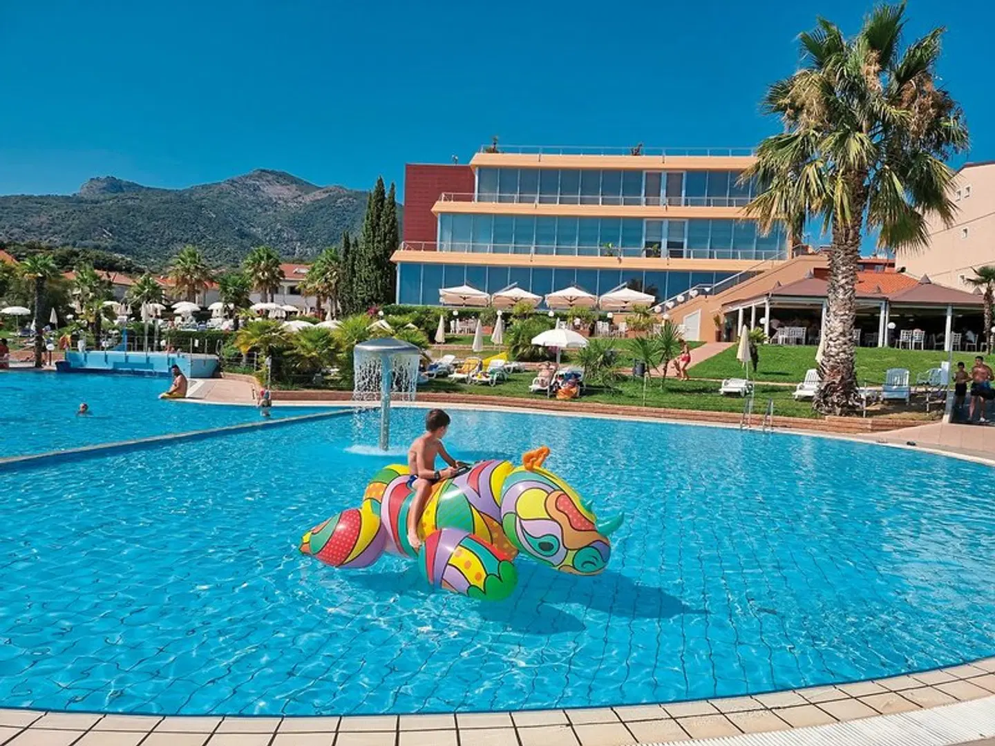 Loano 2 Village OUTDOOR_POOL