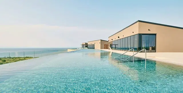 Petram Resort & Residence OUTDOOR_POOL