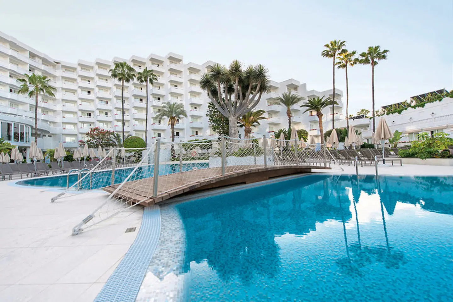 Spring Vulcano OUTDOOR_POOL
