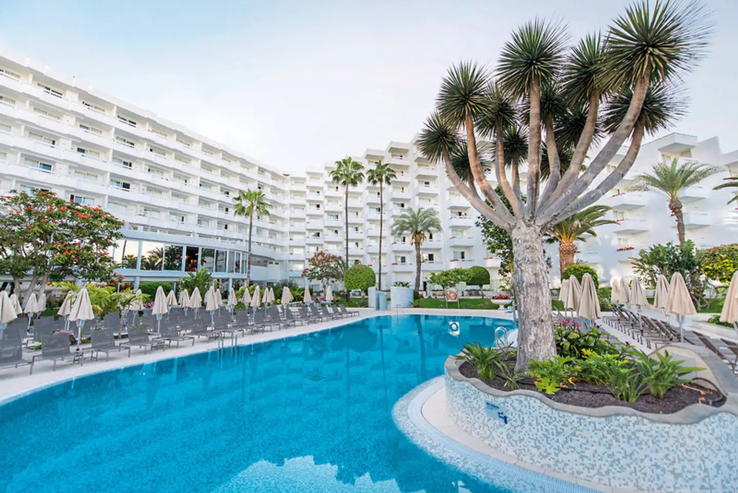 Spring Vulcano OUTDOOR_POOL