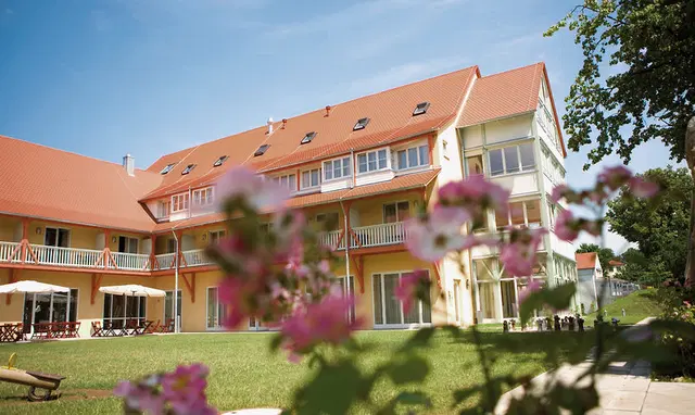 JUFA Hotel Nördlingen EXTERIOR