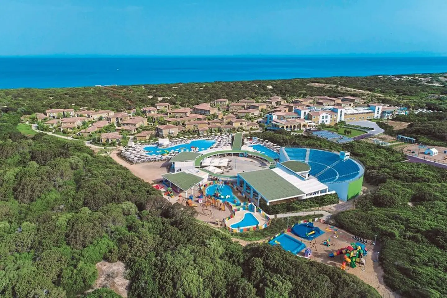 Is Serenas Badesi Resort EXTERIOR