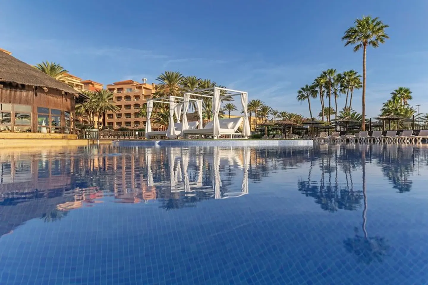 Elba Sara Beach & Golf Resort OUTDOOR_POOL