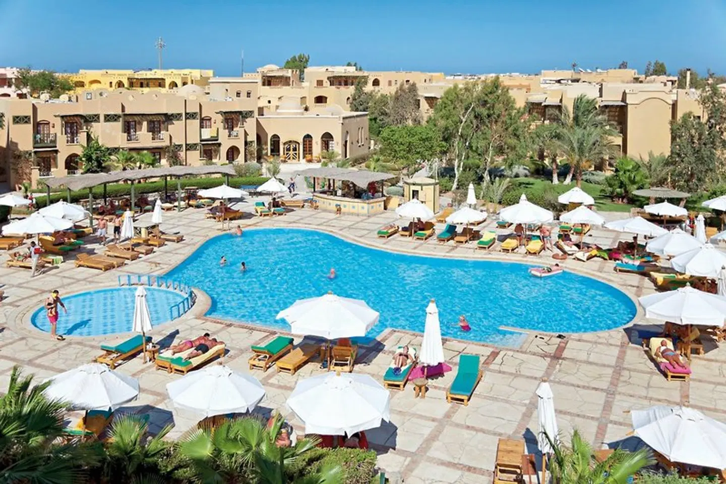 Three Corners Rihana Resort OUTDOOR_POOL
