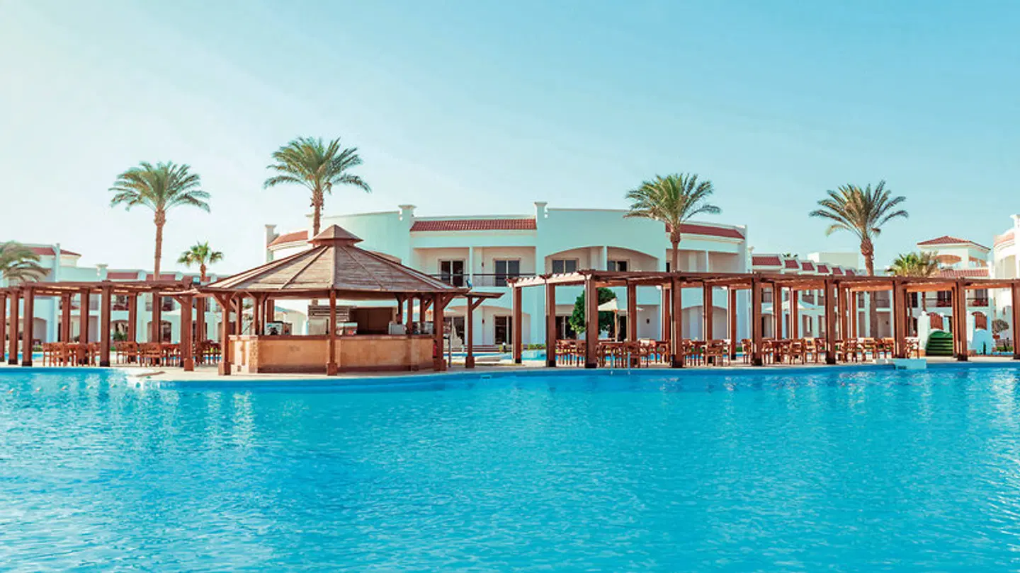 SUNRISE Alma Bay Resort OUTDOOR_POOL