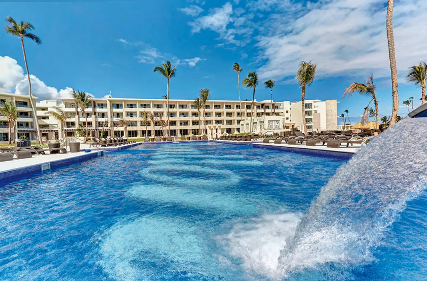 Royalton Bávaro Resort & Casino OUTDOOR_POOL