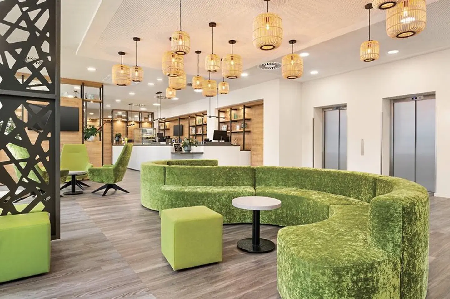 Super 8 by Wyndham Chemnitz Bar
