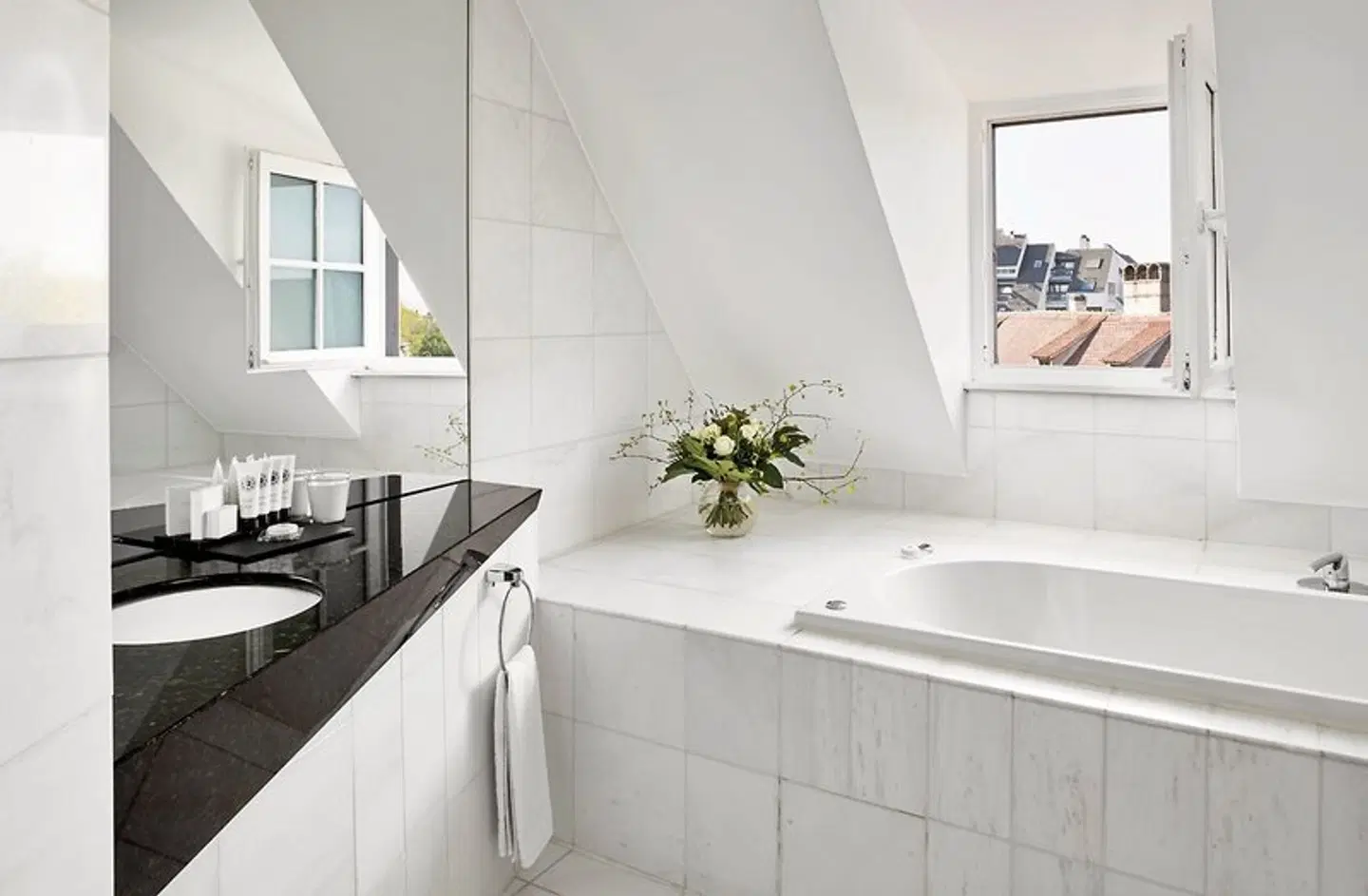 Hotel & Spa REGENT PETITE FRANCE Badezimmer