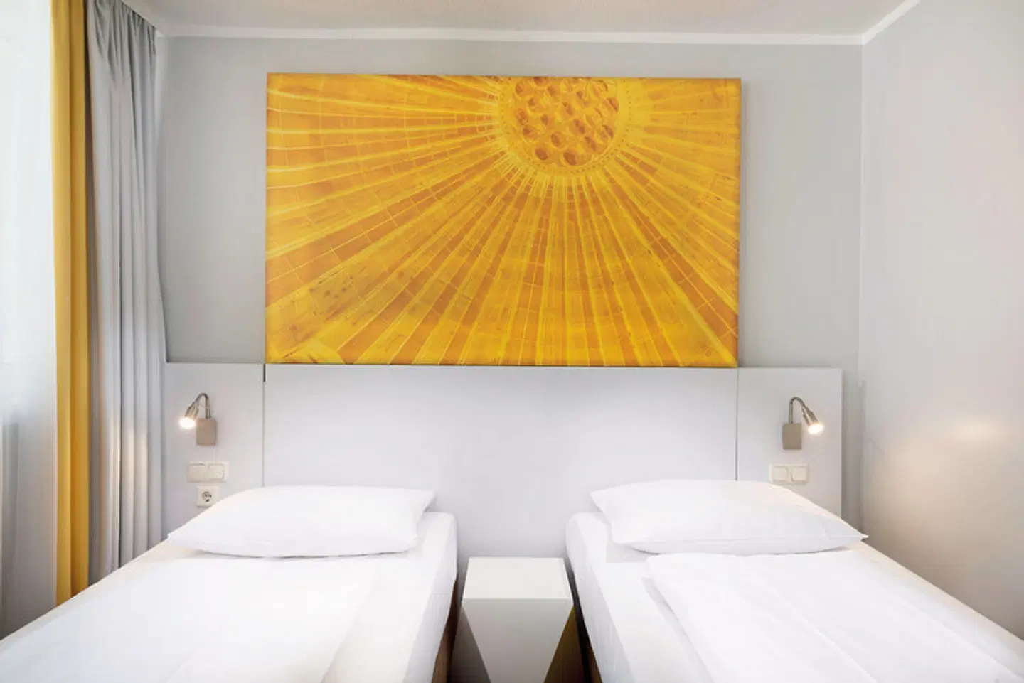 Wyndham Garden Düsseldorf City Centre Königsallee ROOM_EXAMPLE