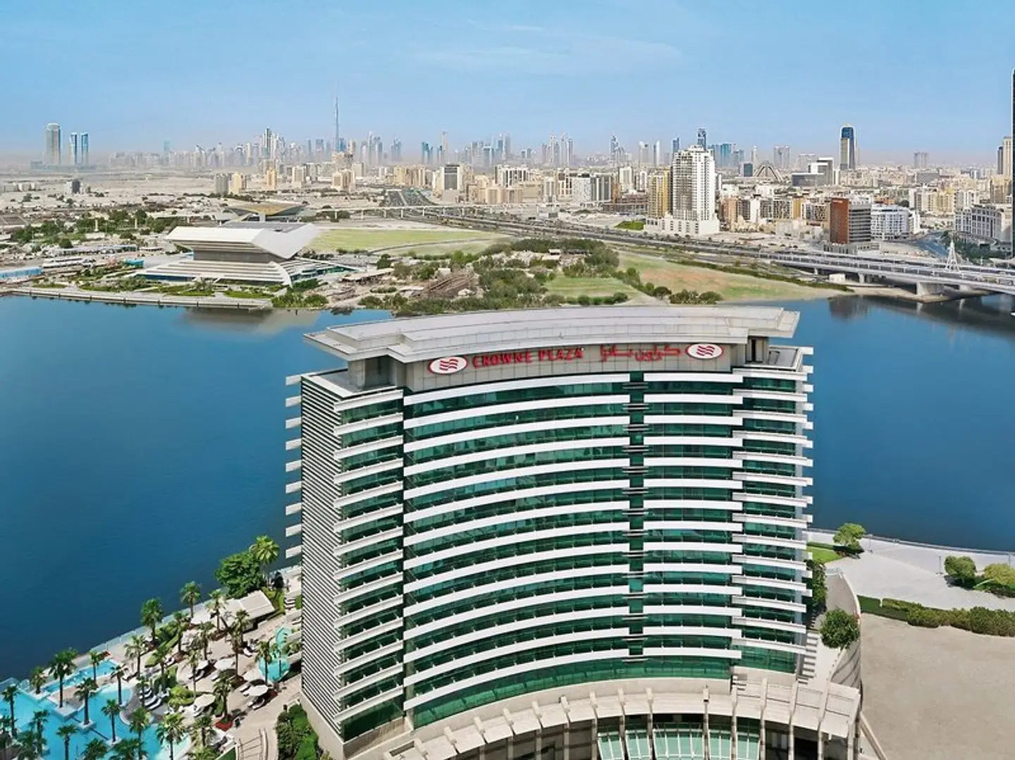 Crowne Plaza Dubai Festival City EXTERIOR