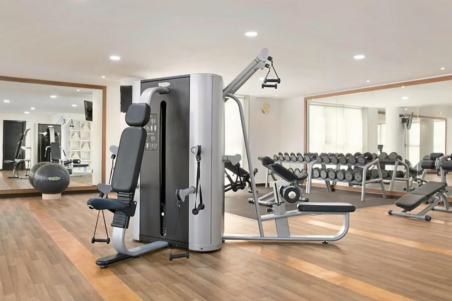 The First Collection Marina Dubai A Tribute Portfolio Hotel SPORTS_AND_LEISURE