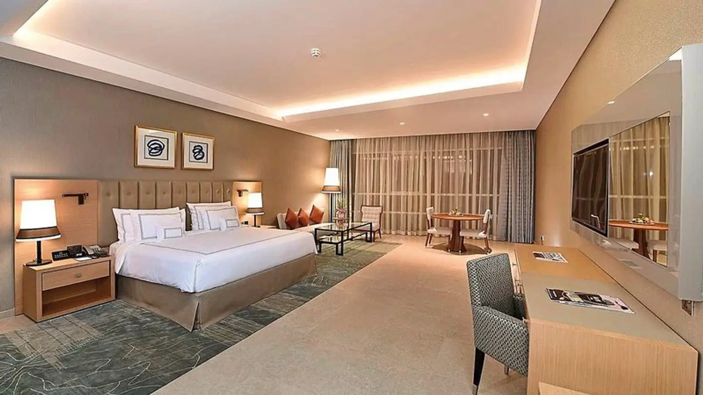 Grand Cosmopolitan Hotel ROOM_EXAMPLE