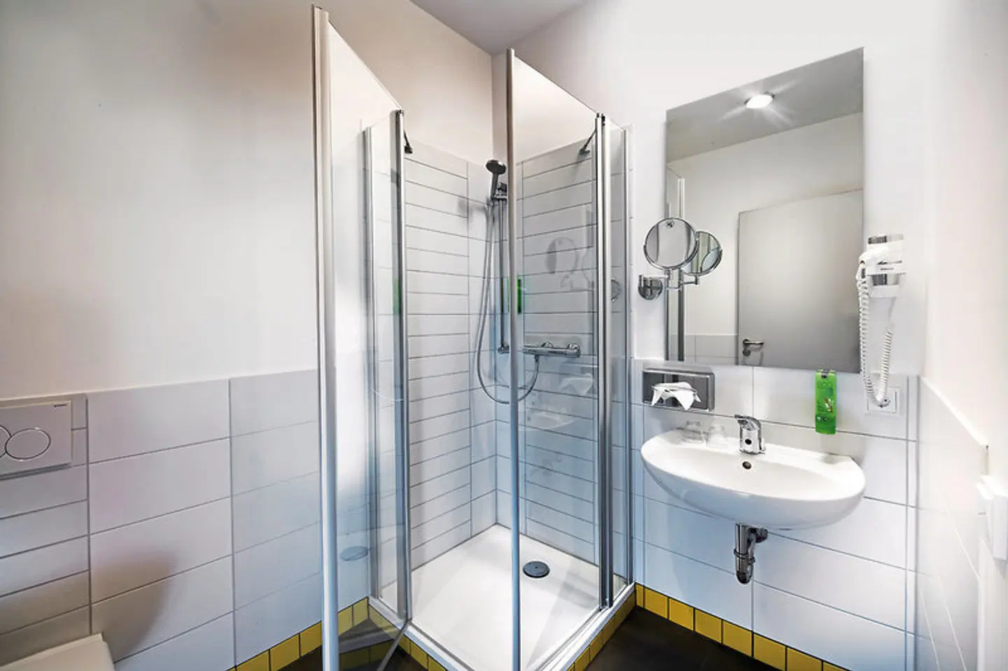 JUFA Hotel Festung Rosenberg Kronach Badezimmer