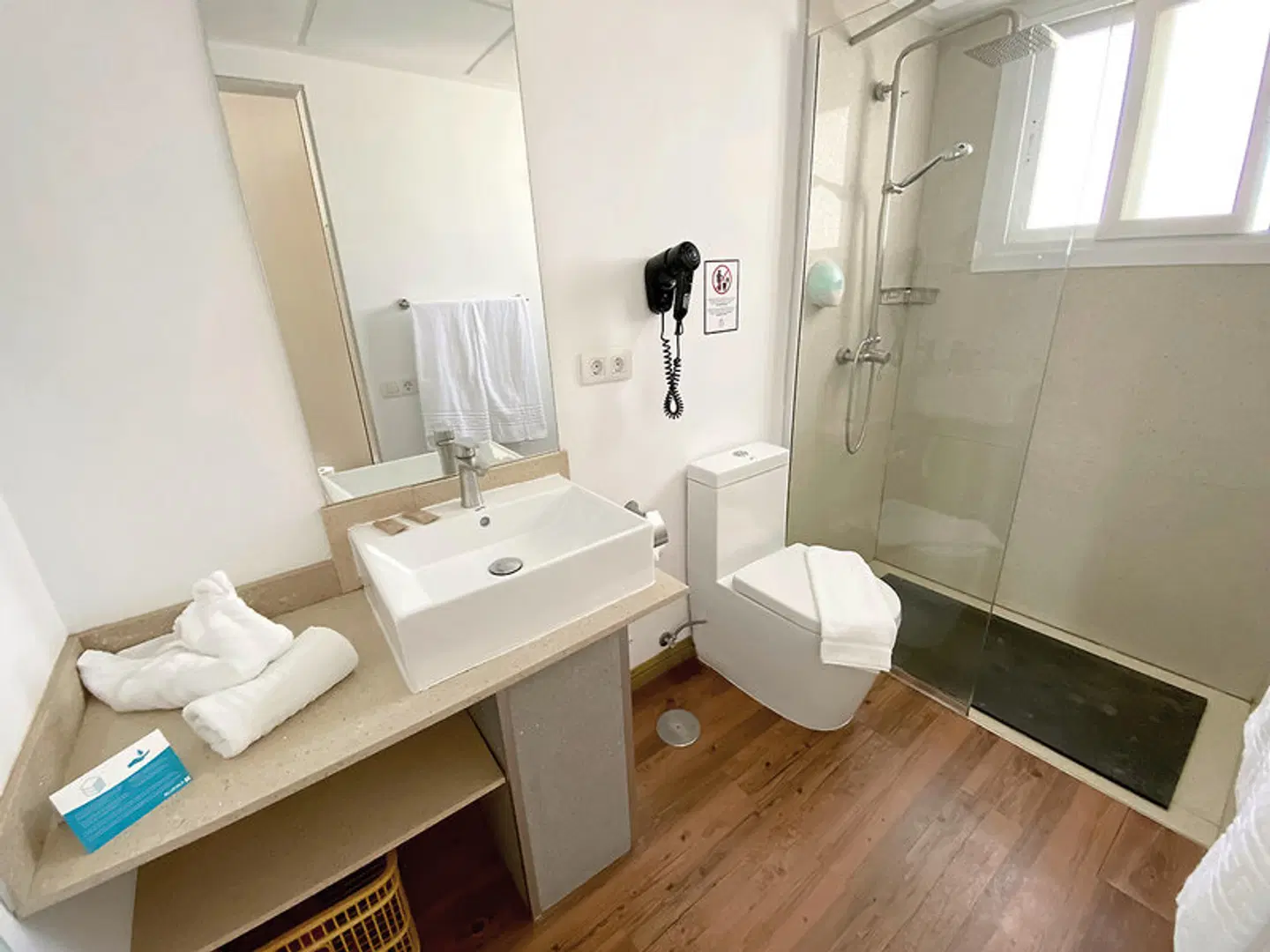 Plaza Palmeras Badezimmer
