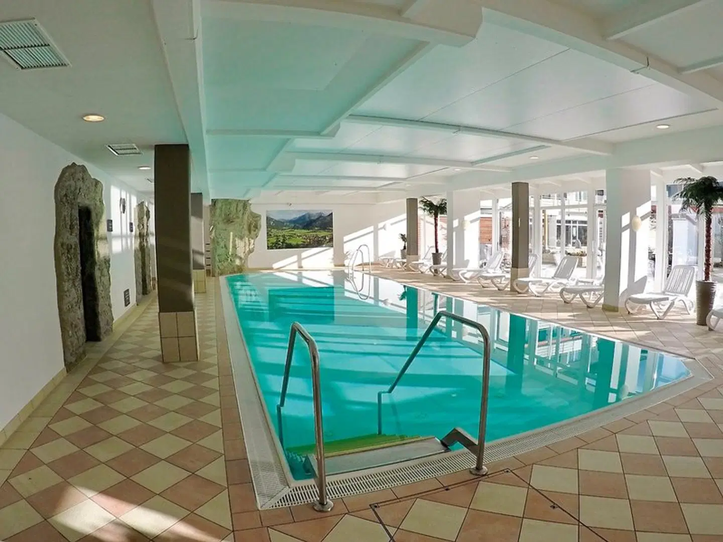 DIE GAMS Hotel Resort Hallenbad