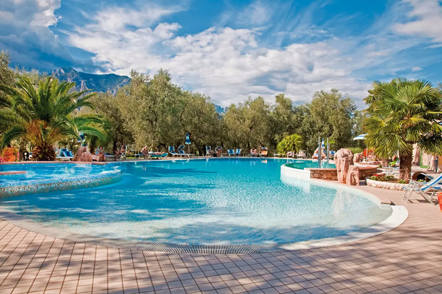 San Carlo Hotel Garni OUTDOOR_POOL