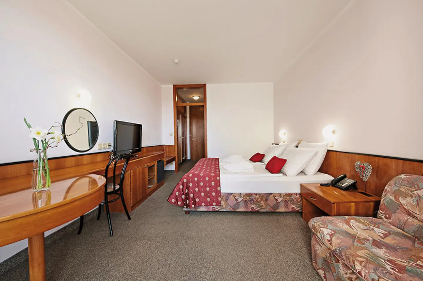 Radin ROOM_EXAMPLE
