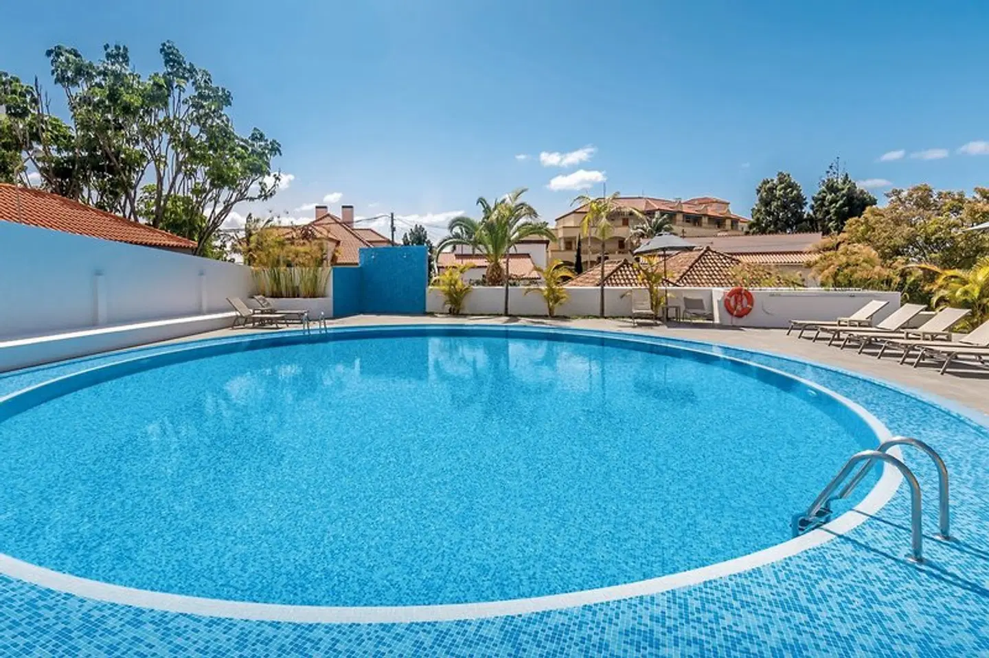 Allegro Madeira OUTDOOR_POOL