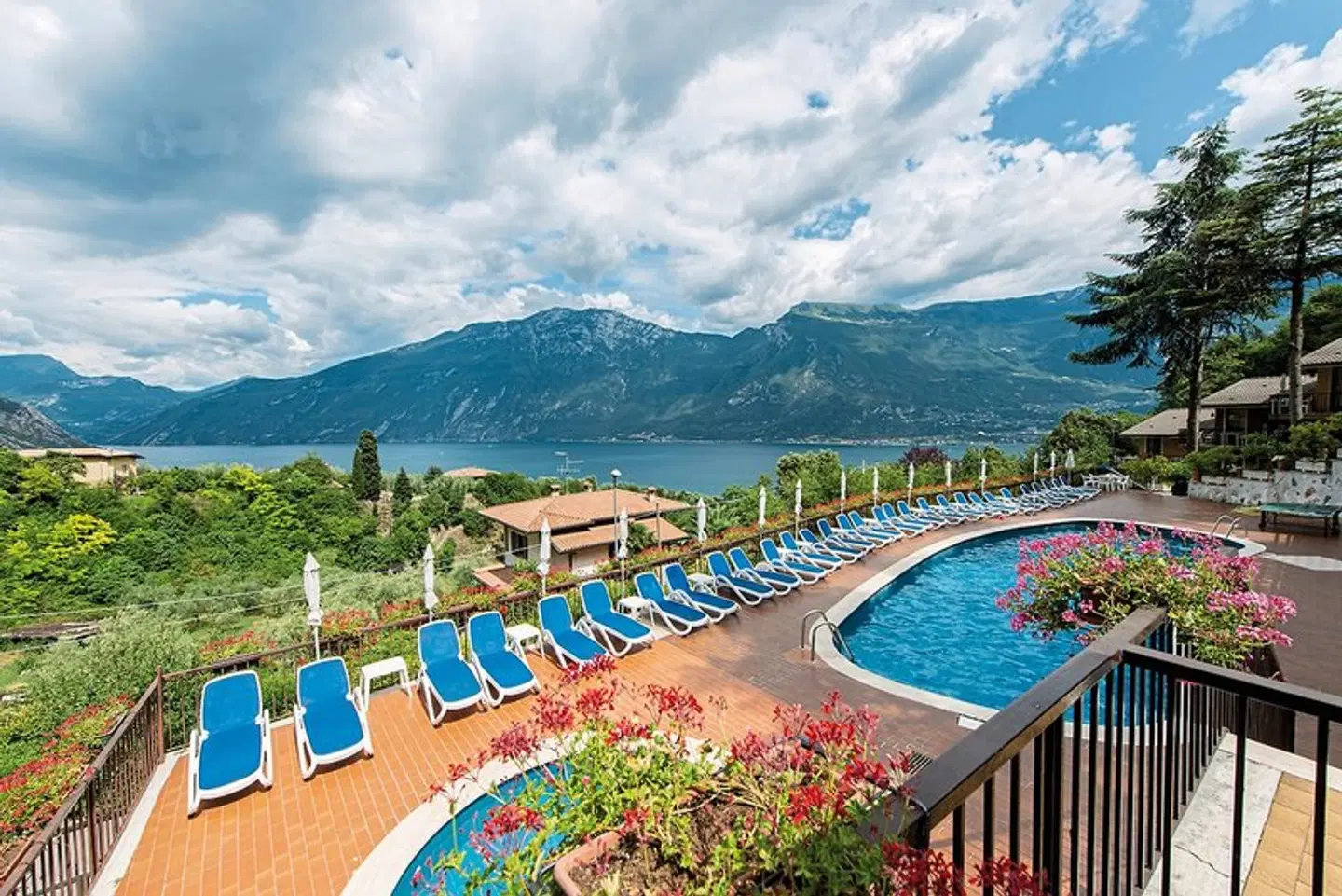 Residence Oasi OUTDOOR_POOL