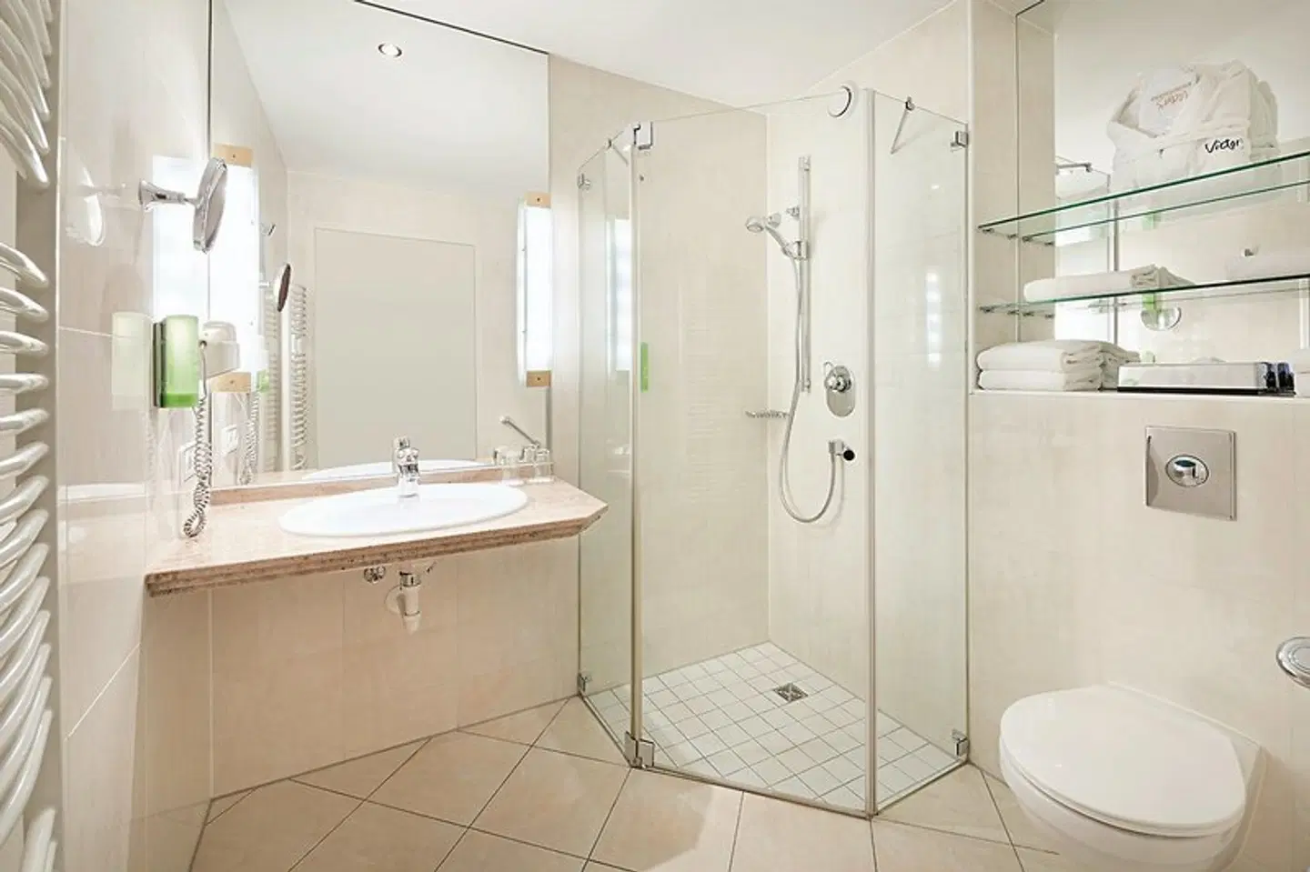 Victor's Residenz-Hotel Berlin Badezimmer