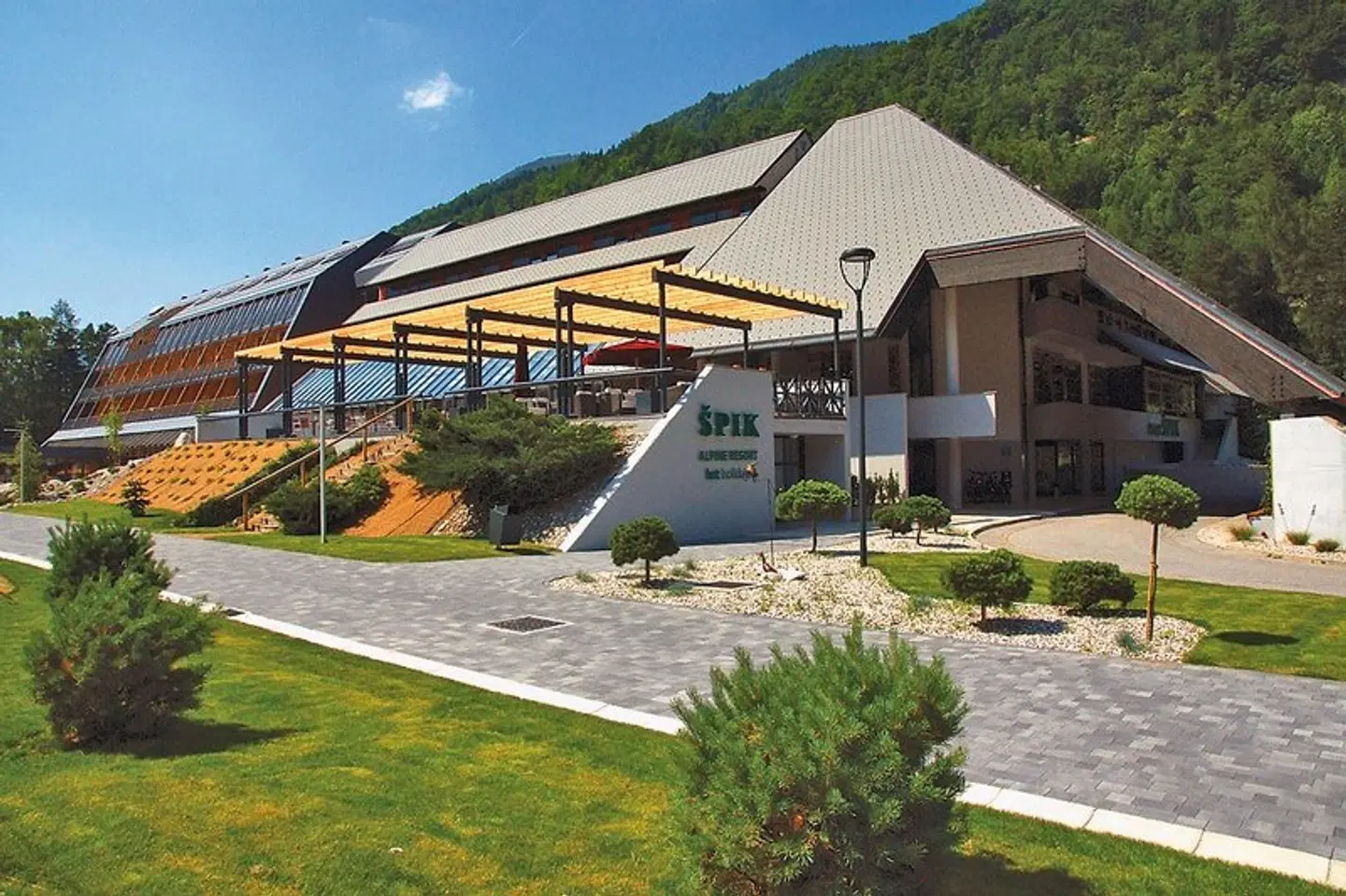 Spik EXTERIOR