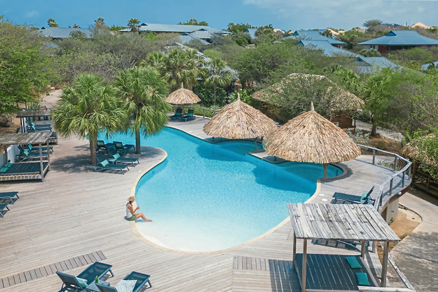 Morena Resort OUTDOOR_POOL