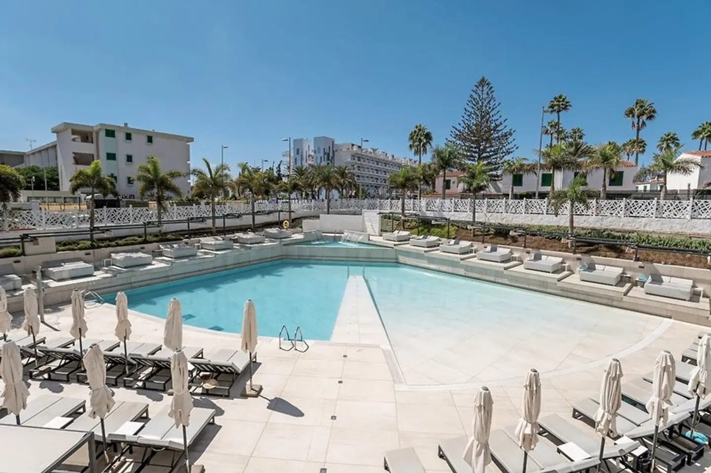 Caserio OUTDOOR_POOL