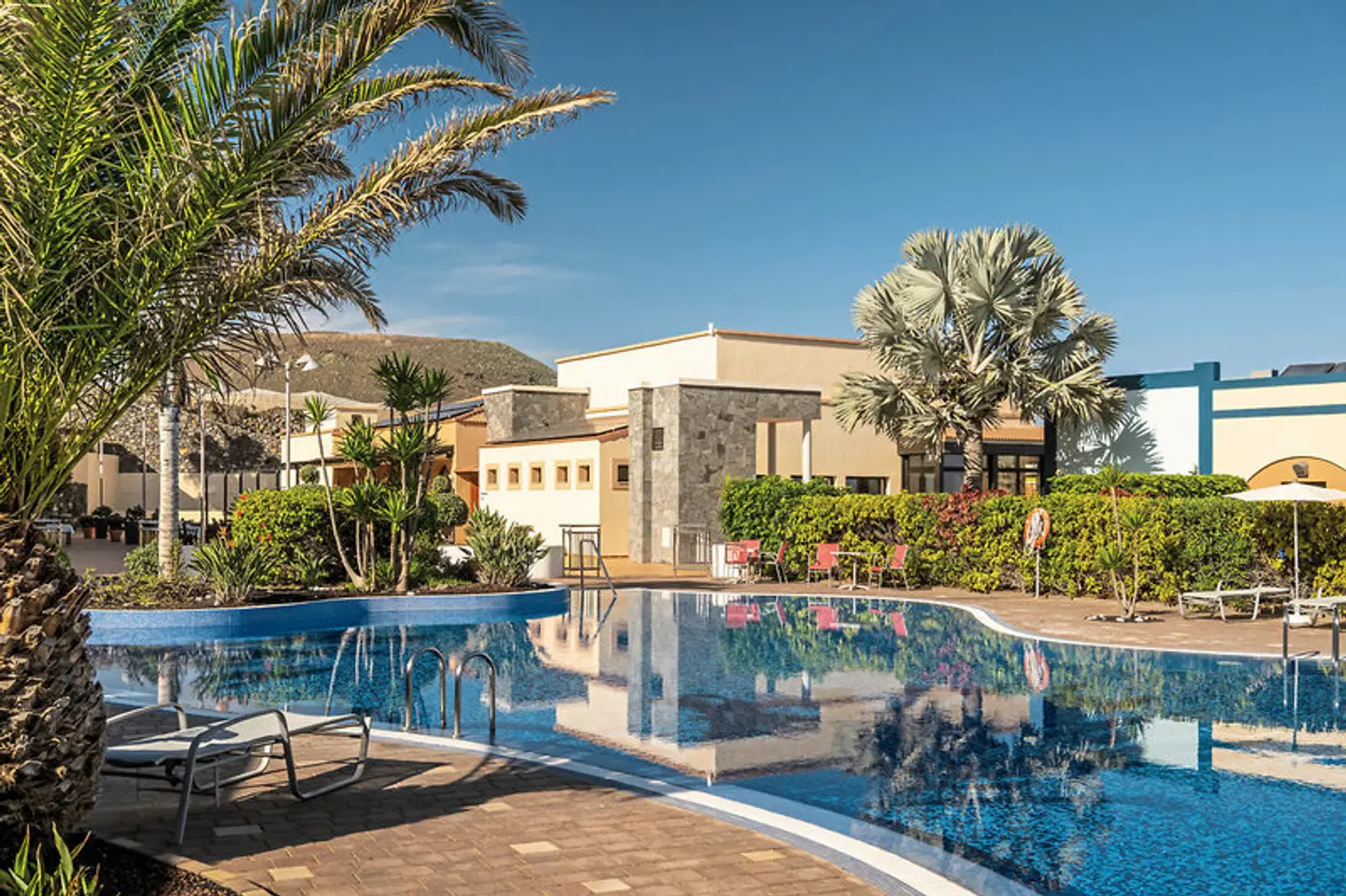Hotel Luz Del Mar OUTDOOR_POOL