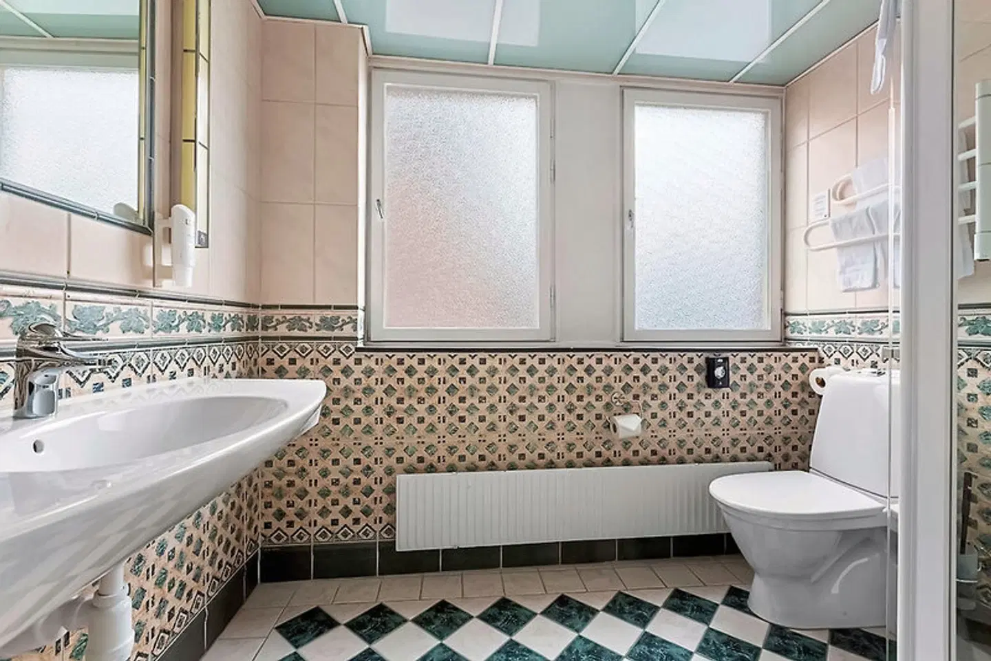 Best Western Kom Hotel Badezimmer