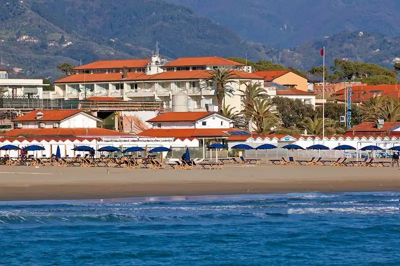 Grand Hotel – Hotelfoto