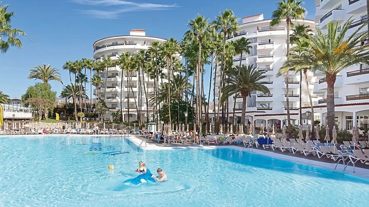 Servatur Waikiki OUTDOOR_POOL