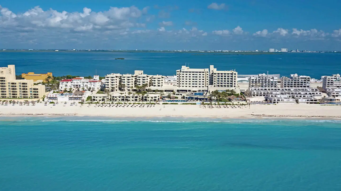 Occidental Tucancun EXTERIOR