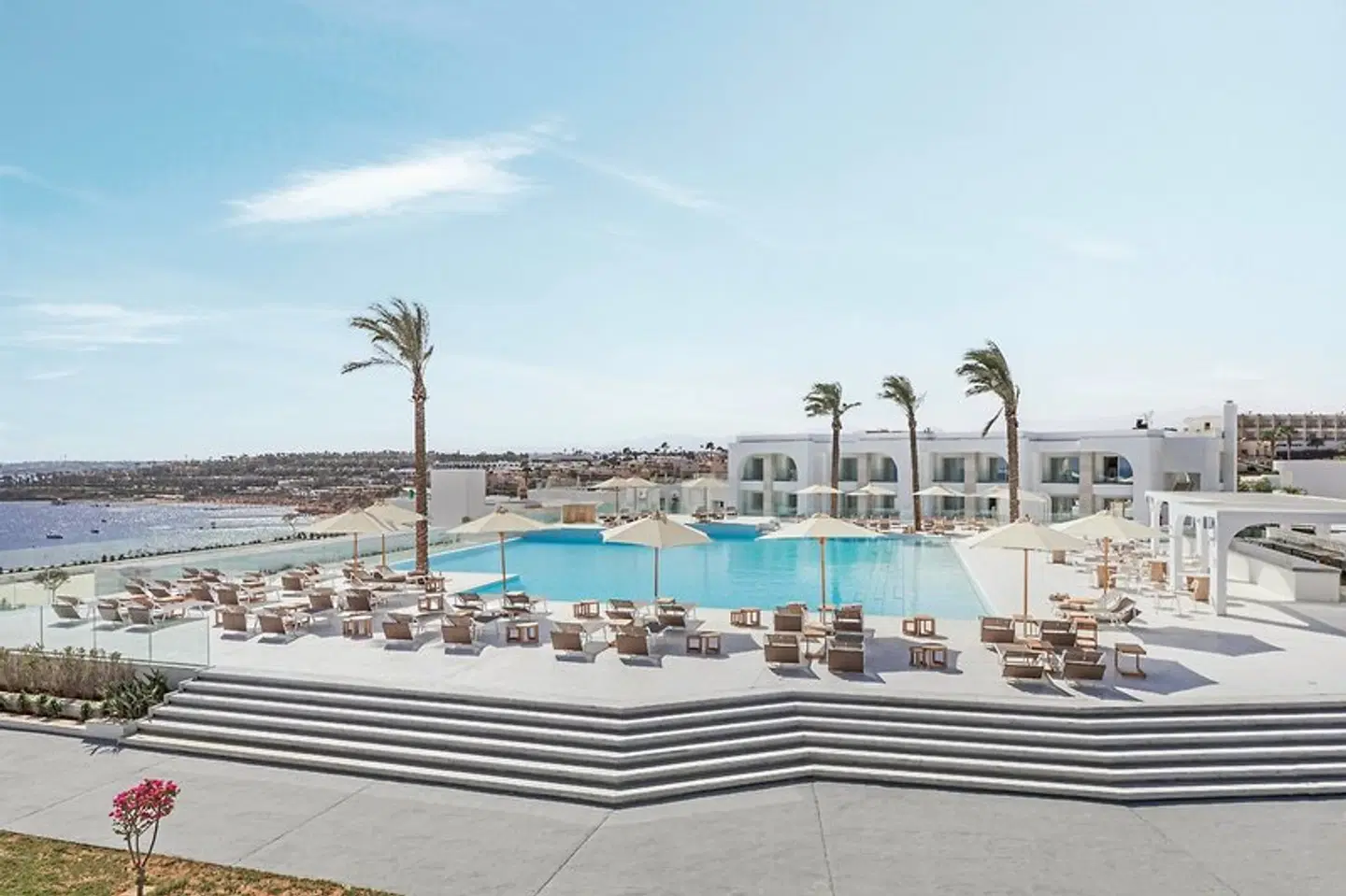 White Hills Resort OUTDOOR_POOL