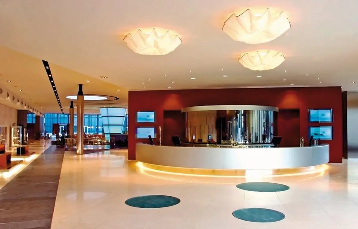 UNAHOTELS T Hotel Cagliari LOUNGE_LOBBY