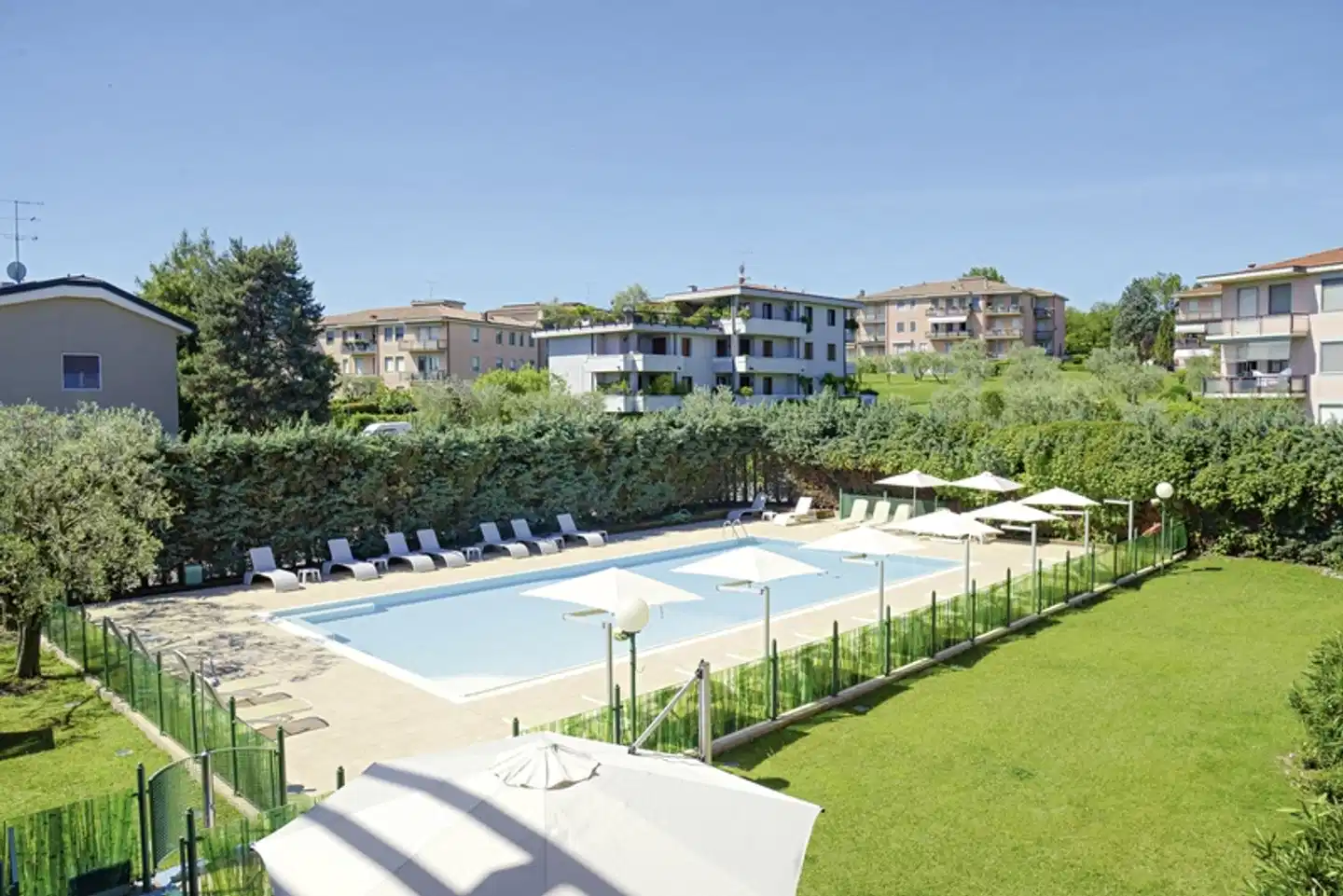 Oliveto Pool