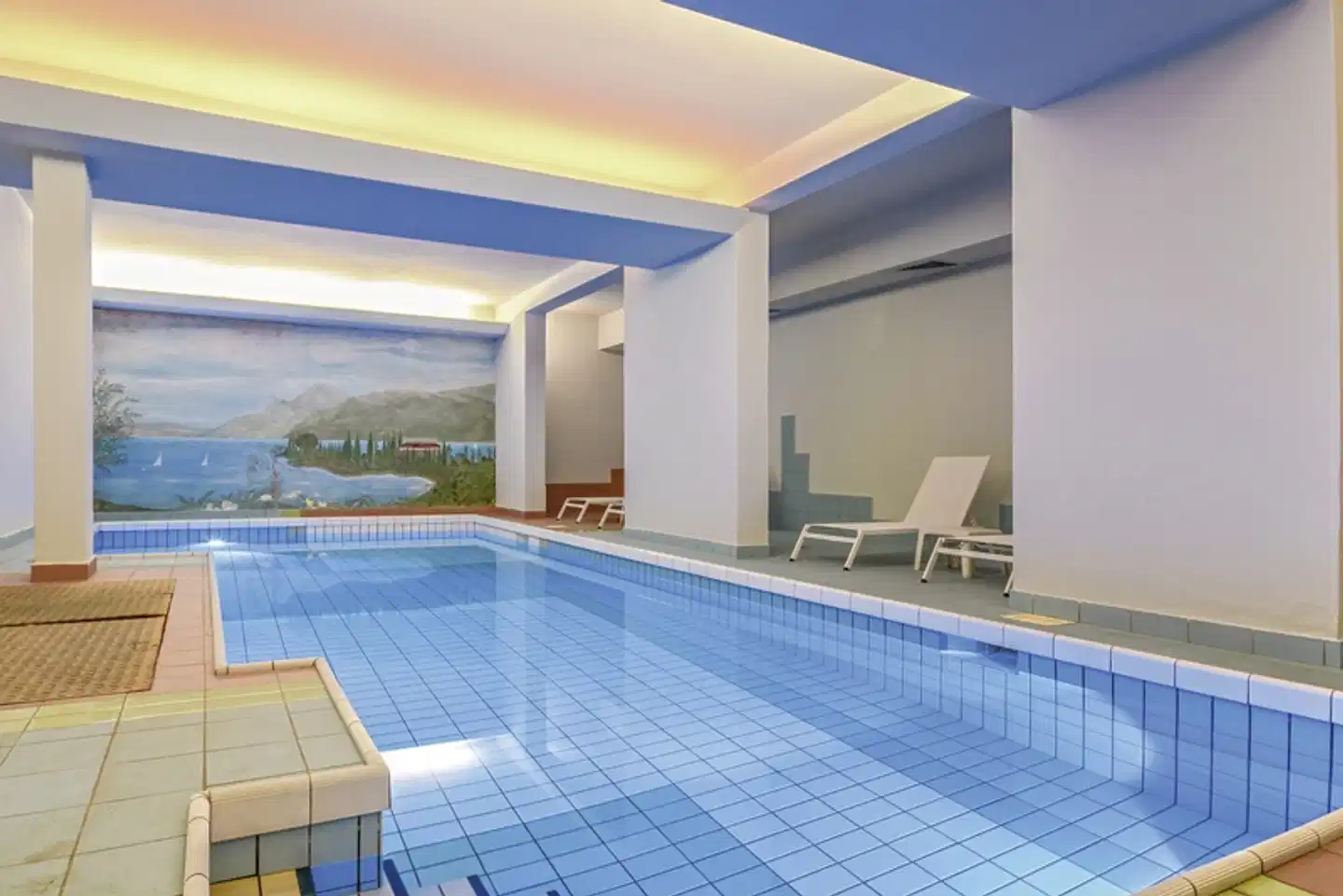 Oliveto Hallenbad