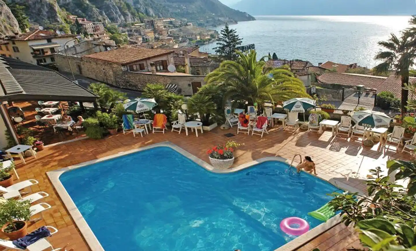 Europa Pool