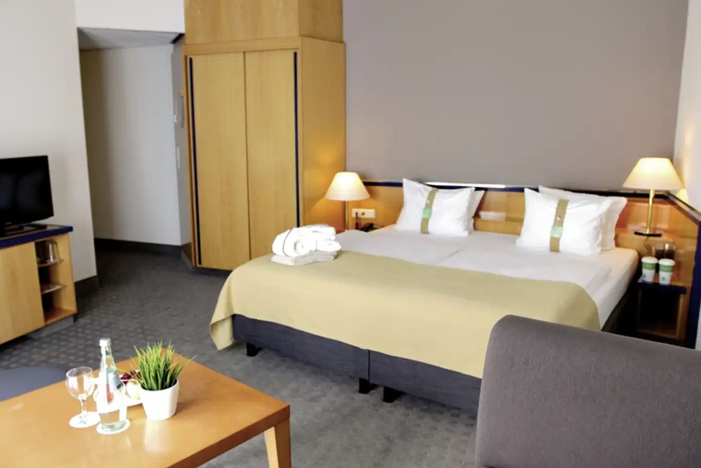 Holiday Inn Hamburg Wohnbeispiel
