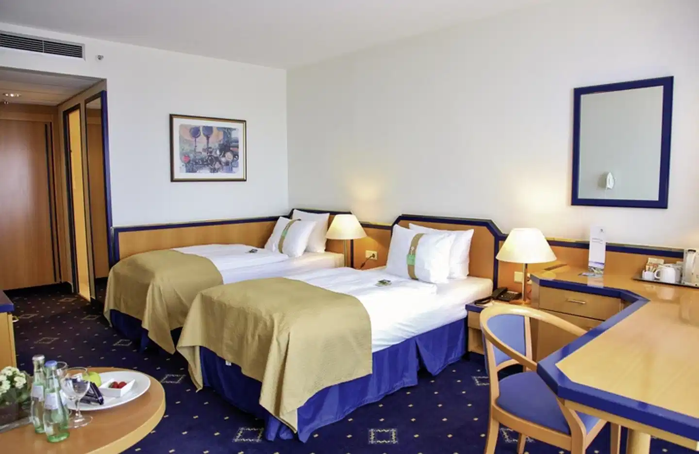 Holiday Inn Hamburg Wohnbeispiel