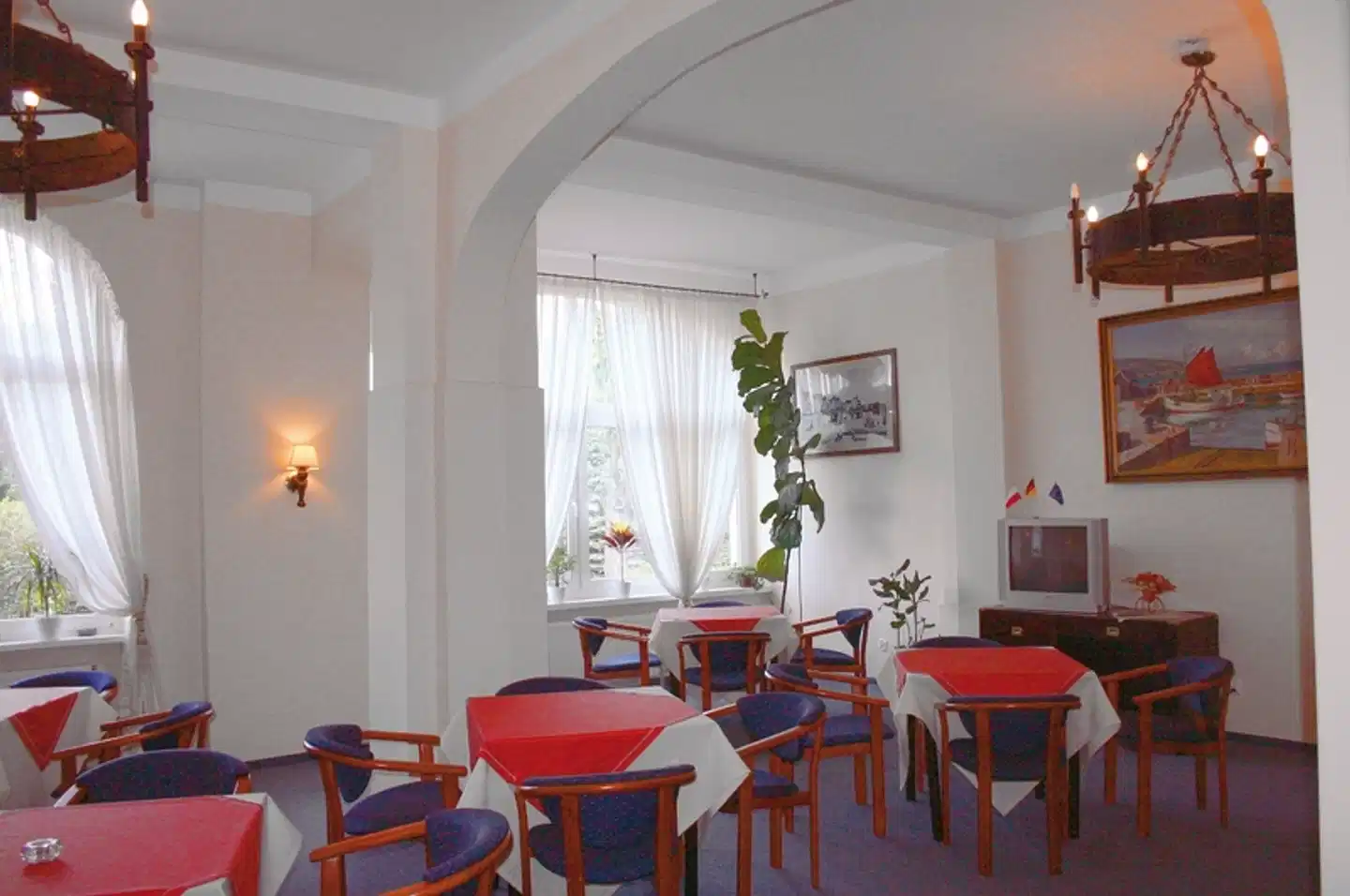 Senator Kurhaus Bar