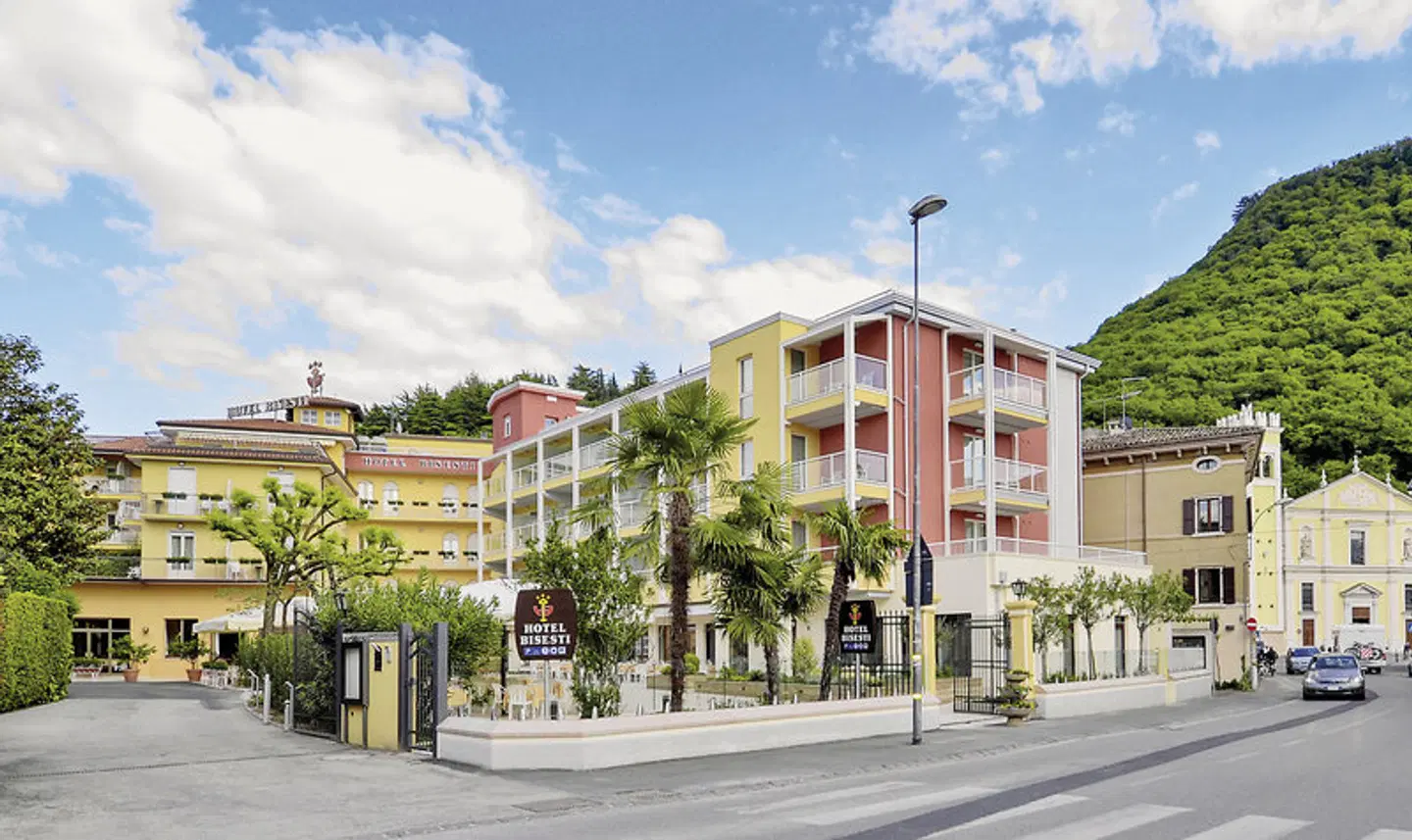 Bisesti EXTERIOR