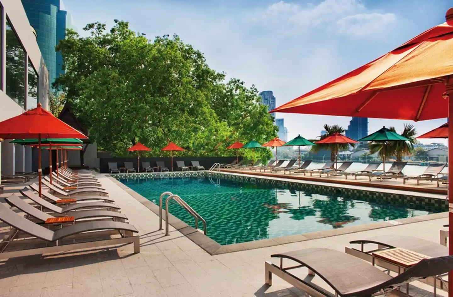 Royal Orchid Sheraton Hotel & Towers Pool