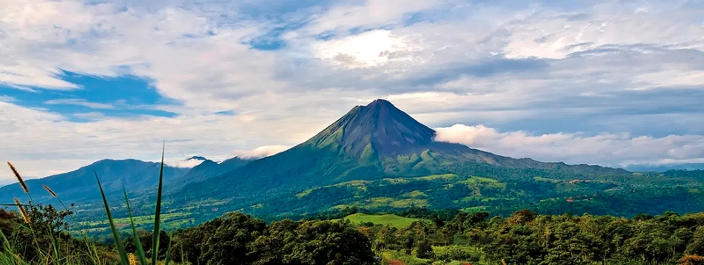 Geheimnisvolles Costa Rica: Vulkane und Regenwald LANDSCAPE