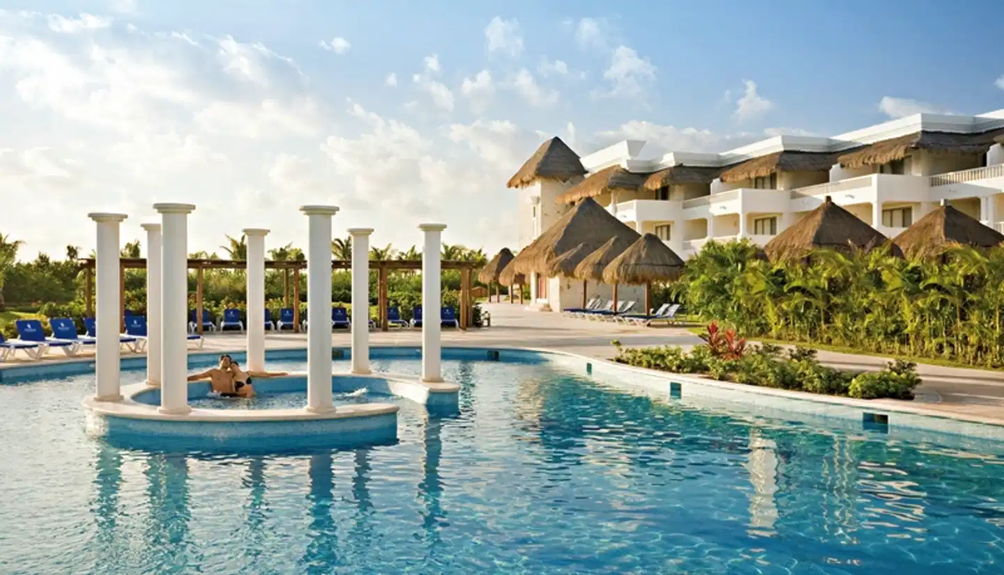 Grand Riviera Princess Pool