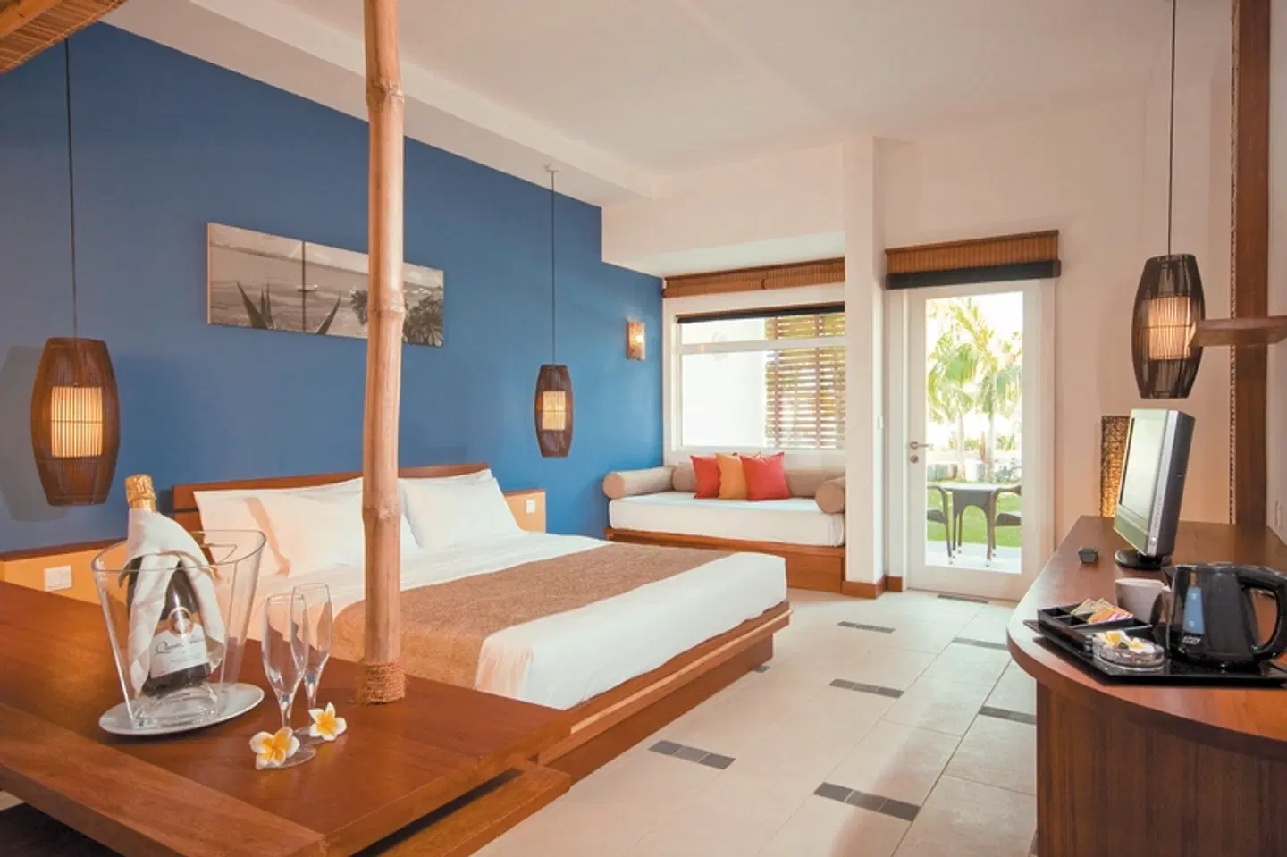 Laguna Beach Hotel & Spa ROOM_EXAMPLE