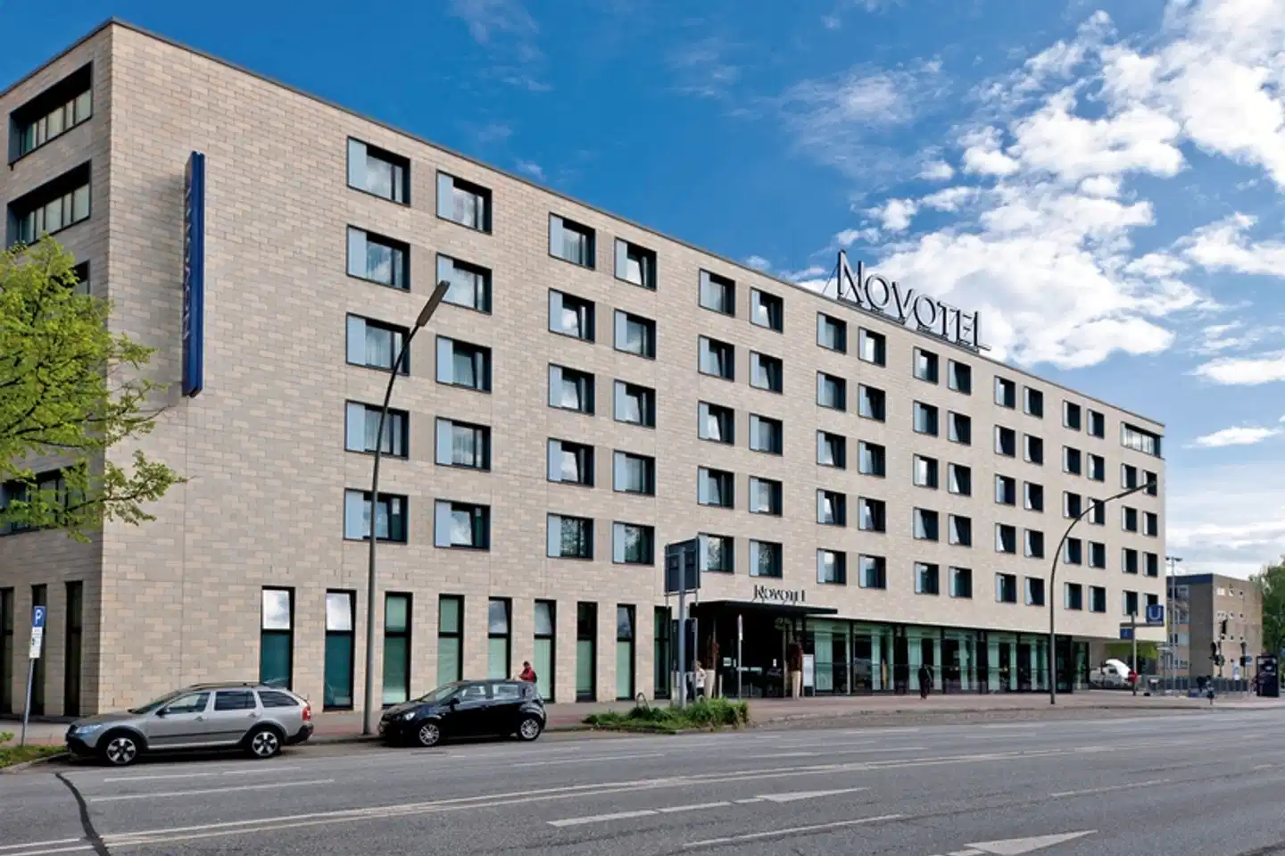 Novotel Hamburg City Alster Aussenansicht