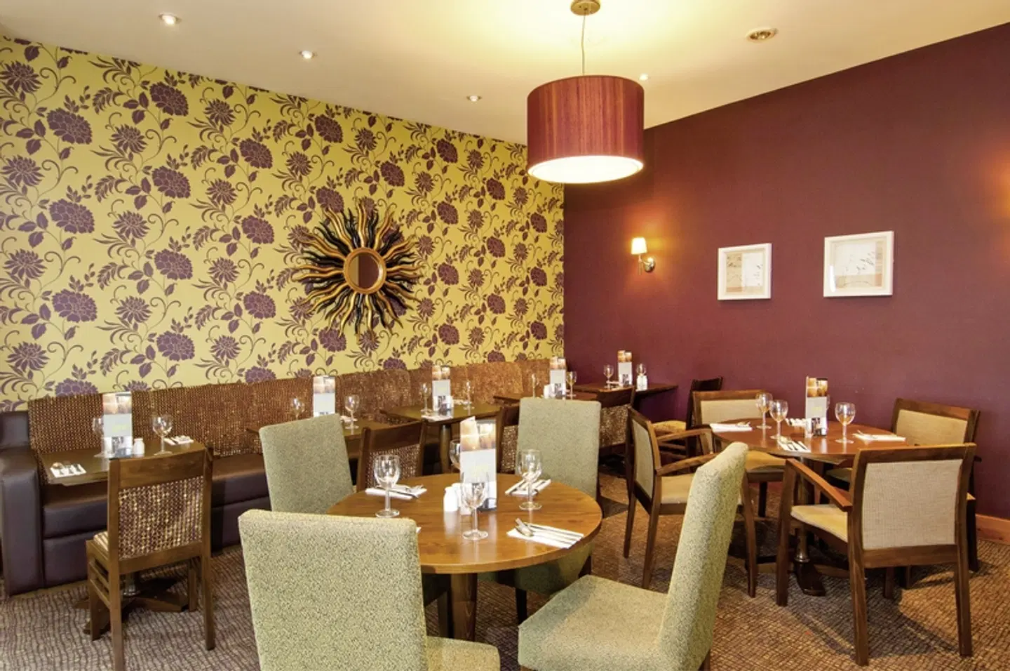 Premier Inn Wimbledon South Bar