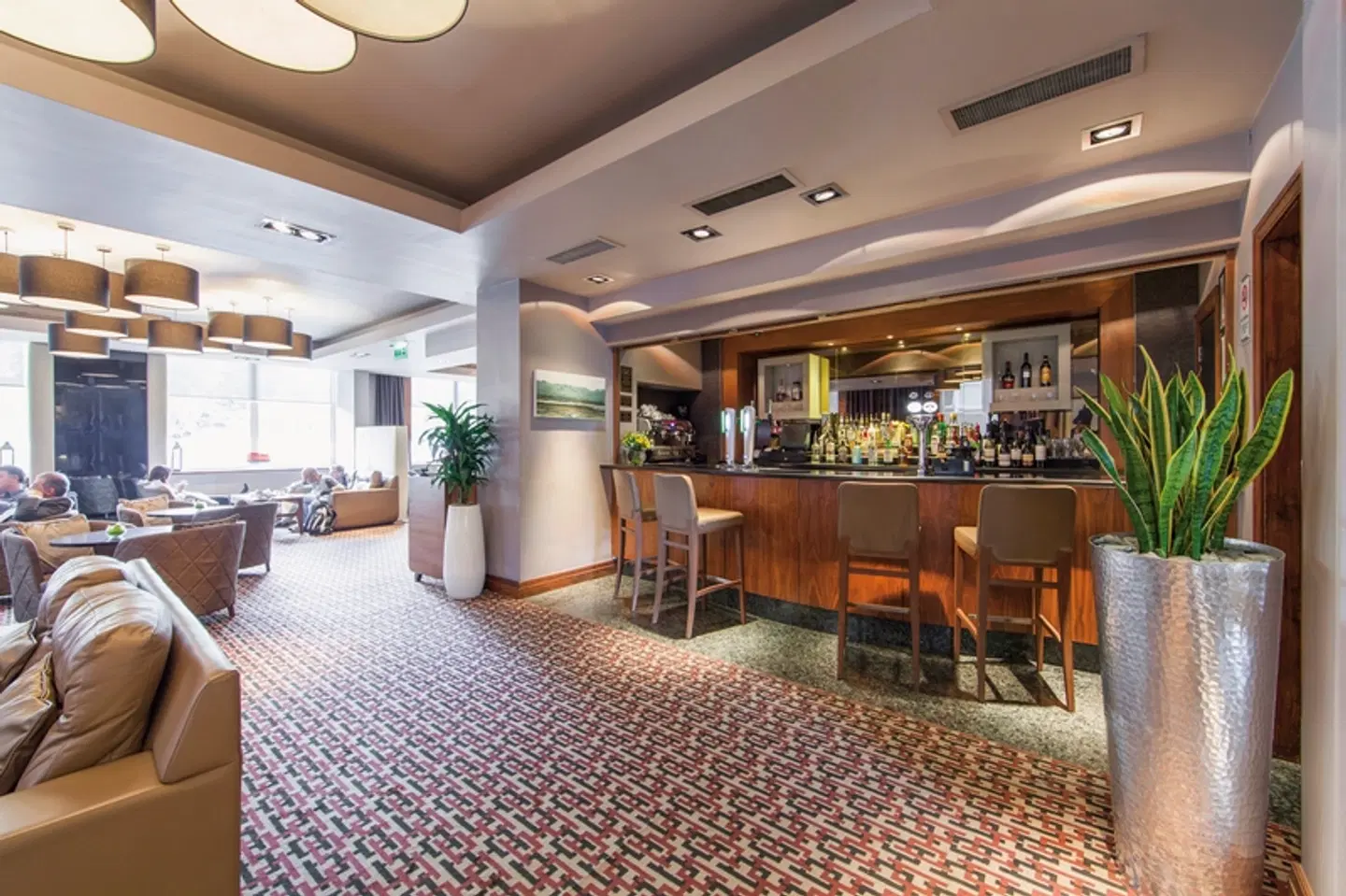 Thistle Kensington Gardens Bar